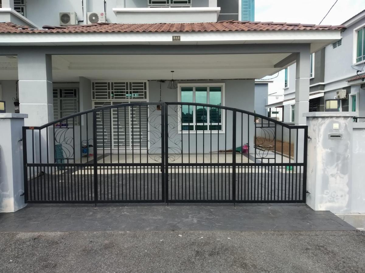 Fathullah'S Homestay アロースター エクステリア 写真